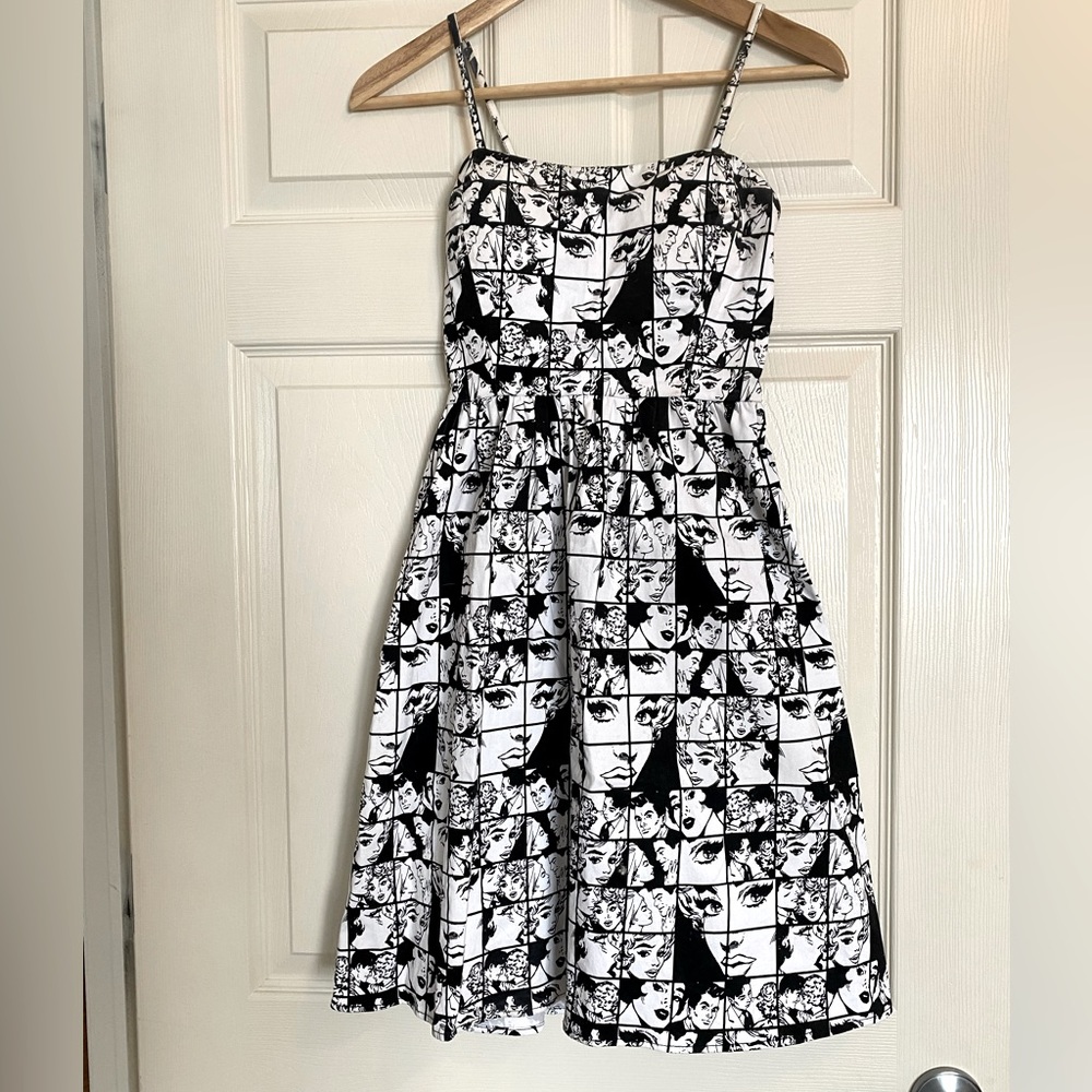 twik Pop Art Fit & Flare Dress - size XS